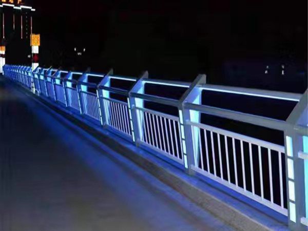 桥梁灯光护栏